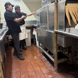 Four For Fertilisante Spray. 