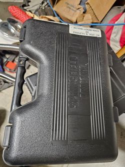 Hand Gun cases good condition for traveling