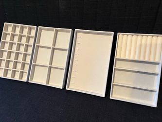 Jewelry organizer boxes