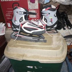 Size 12 Ice Skates Bladerunner