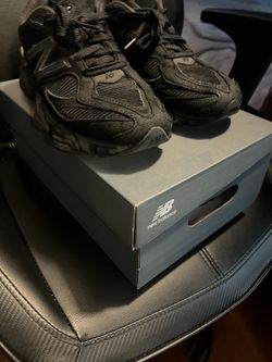 New balances size 9 in men for $90