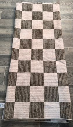 LIVEBOX 8’ x 10’ Modern Checkered Area Rug/ Green and beige.