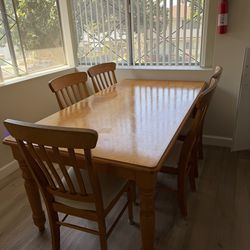 Dining room set/ couch set/ automin