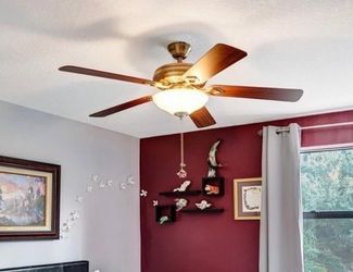 Traditional 5-Blade Ceiling Fan with Light – Brushed Nickel & Wood Finish – Excellent Condition