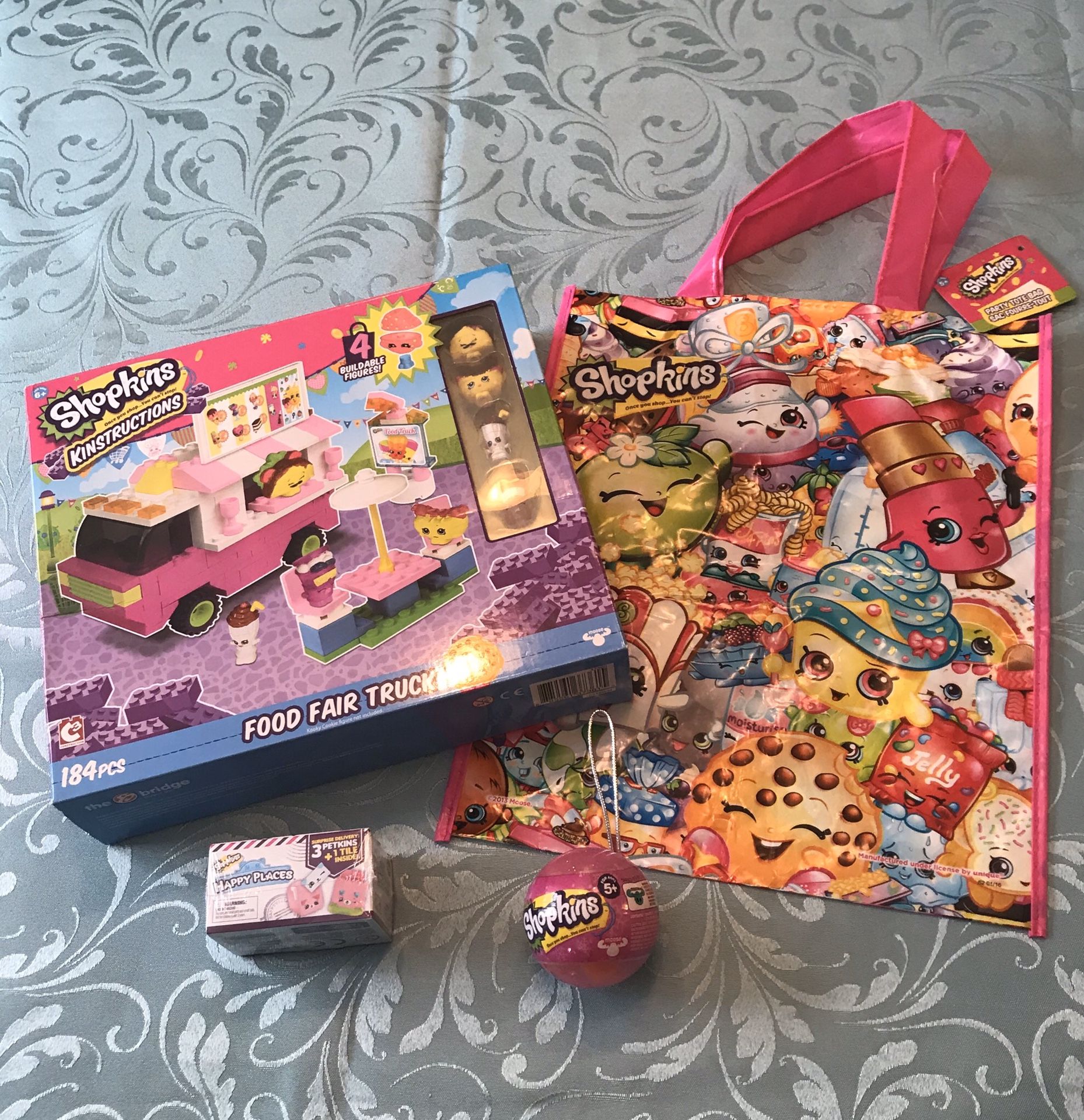 New! Shopkins Gift Bundle - All for $13