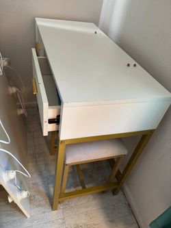 Vanity set