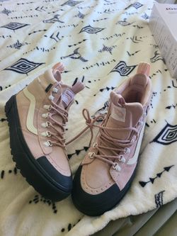 New vans 8m 9.5F pink