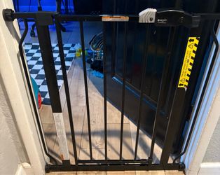 Baby Gate/ Dog Gate