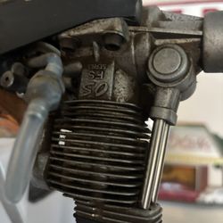 2 rc planes vintage No controllers Both have engines Servers etc 300 cash for both they both have 400 dollar motors alone that run All for 300 cash or