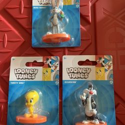 Looney Tunes Toy Figures