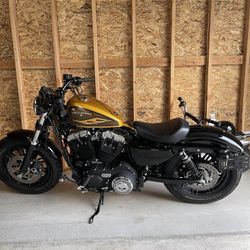 2016 Harley  Davidson Sportster 1200 cc