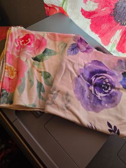 Set of 2 Floral Swaddle blankets