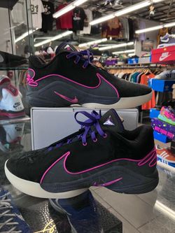 Nike LeBron 22 Blacklight