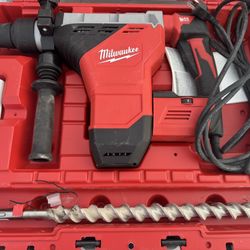 Milwaukee Demolition Hammer Drill