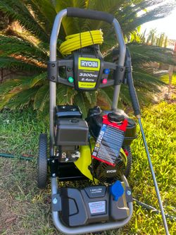 RYOBI
3300 PSI 2.4 GPM Cold Water Gas Pressure Washer with 212cc Engine