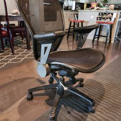 Large Office Chair Not Herman Miller Aeron.... This Is Office Depot Desk Chair 