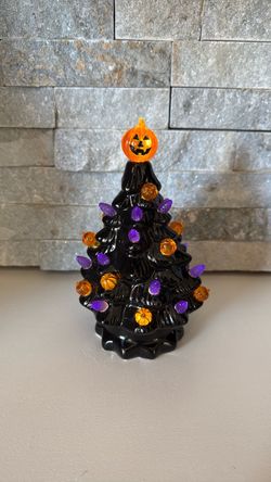 Halloween light up tree