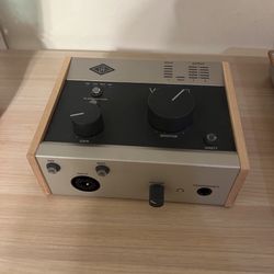 Universal Audio Volt 176 USB Recording Studio Audio Interface