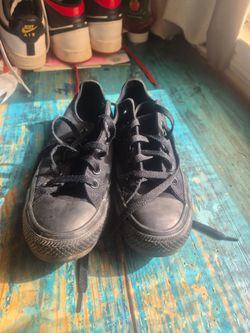 Converse 4.5 y. $10.00