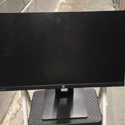 HP 24" Black Monitor (LCD Full HD)