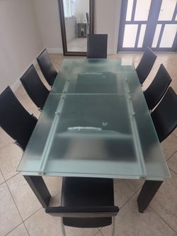 Dinner Set (extandable Table And Buffet)