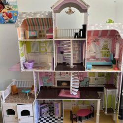 Wooden Dollhouse & Accessories for Sale in Nashua, NH - OfferUp