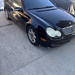 2004 Mercedes-Benz C-Class
