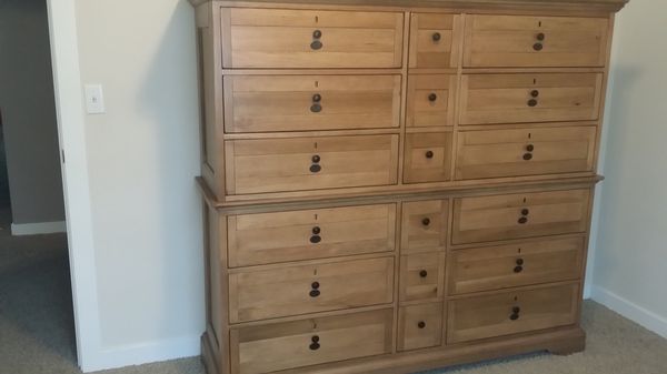 Paula Deen By Universal Furniture Bubba S Chest 14 Drawers For