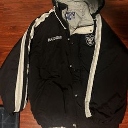 Oakland Raiders Puffer/raincoat