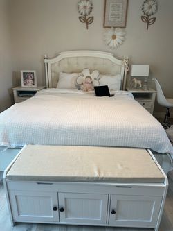 Pottery barn bed set $1500.00