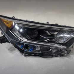 Right Side LED Headlight Fit For 2019 2020 2021 Toyota RAV4 XLE Hybrid XSE