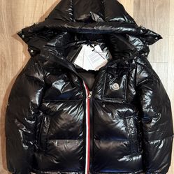 MONCLER 