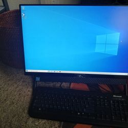 Dell Inspiron 5400 AIO series  i3 11th Gen 16GB RAM, 256gb SSD Win10 Home *Touch Screen*