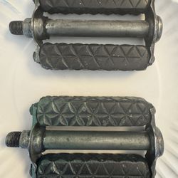 Schwinn Waffle Block Pedals