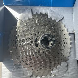 Shimano Deore CS-M4100 10-Speed 11-42T Cassette - Silver