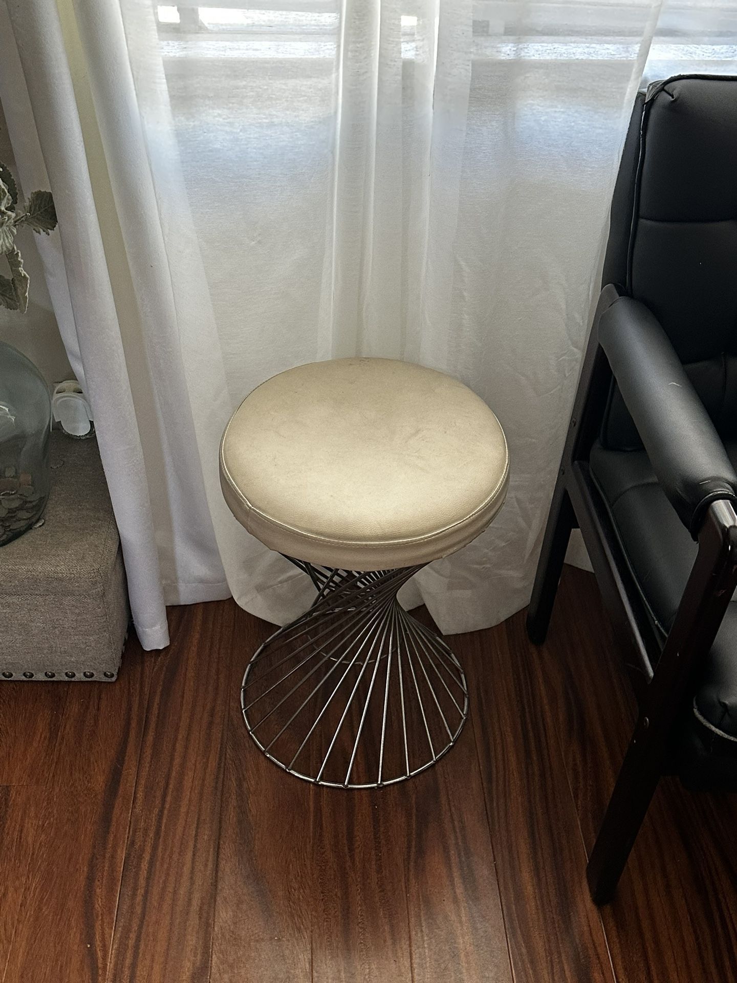 2 Small Stools