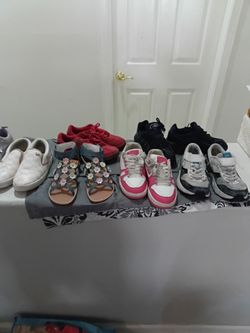 Girls size 4 shoes