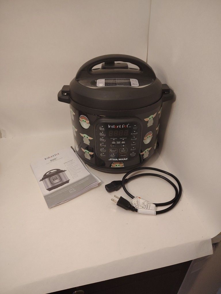 Star Wars Baby Yoda Instant Pod 6Qt Duo Little Bounty