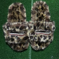 Leopard Balenci fur slides