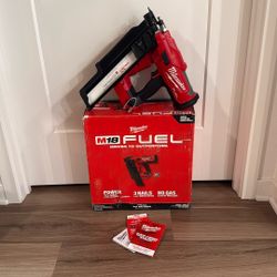 Milwaukee M18 FUEL 3-1/2 in. 18-Volt 21-Degree Lithium-Ion Brushless Cordless Framing Nailer (Tool-Only)