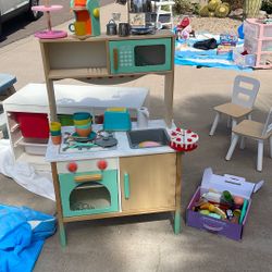 Kids Kitchen With Lots Of Extras