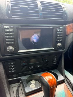 2003 BMW 525i