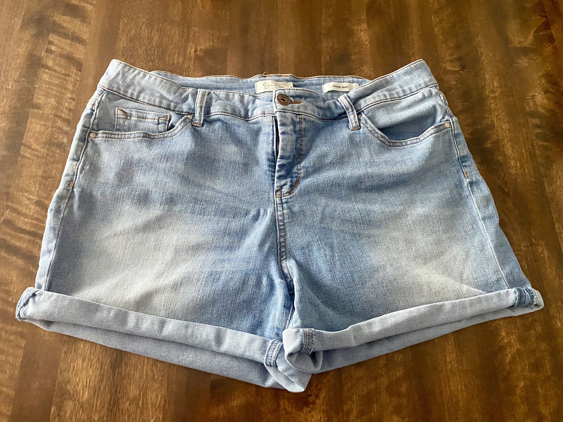 Jessica Simpson 16W Forever Shorts