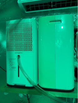 Dehumidifiers 50-70 Pint x4
