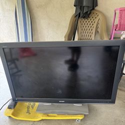 Sharp Aquas 52” TV