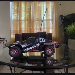 Traxxas  Slash 