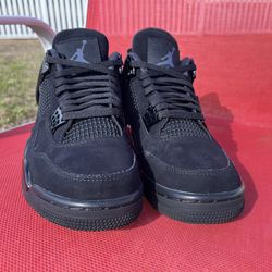 BLACK CAT JORDAN 4 RETRO, 2025