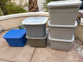 Lot of 7 7 Storage Totes (Sterilite and Room Essentials)