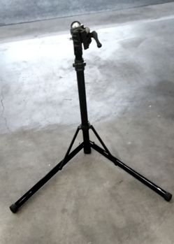 Black Titan mechanic bike stand for maintenance