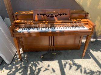 Piano for sale